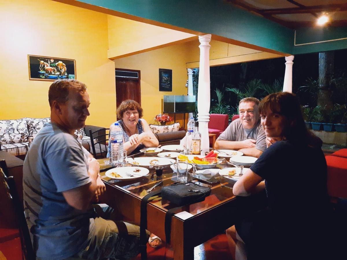 Palitha Homestay Sigiriya Buitenkant foto